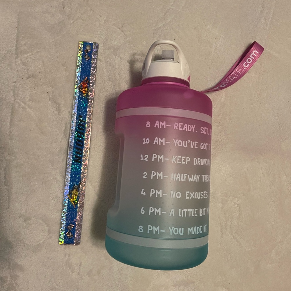 💞EUC Hydromate Half Gallon Water Bottle💞